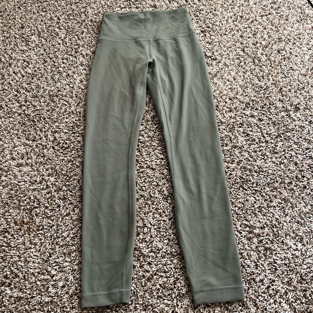 Green Lululemon leggings
